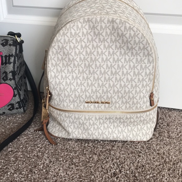 Bags galore 💓🛍 mystery designer hand bag bundle’ 6- 7 designer bags !!!💓mystery - Picture 7 of 15